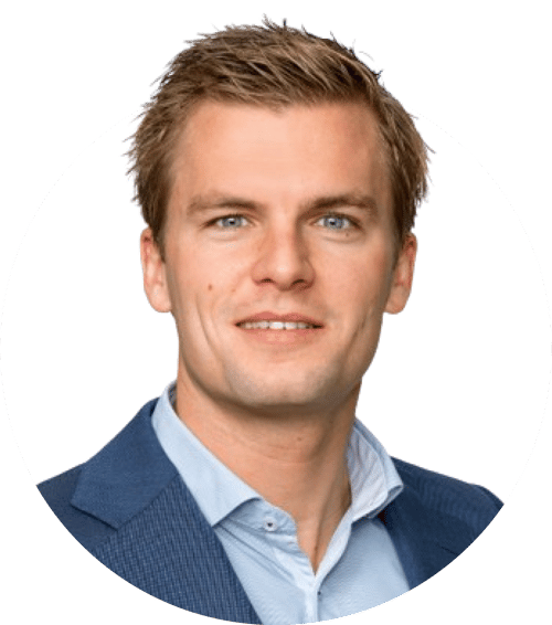 Headshot of Rogier Louter on a white background